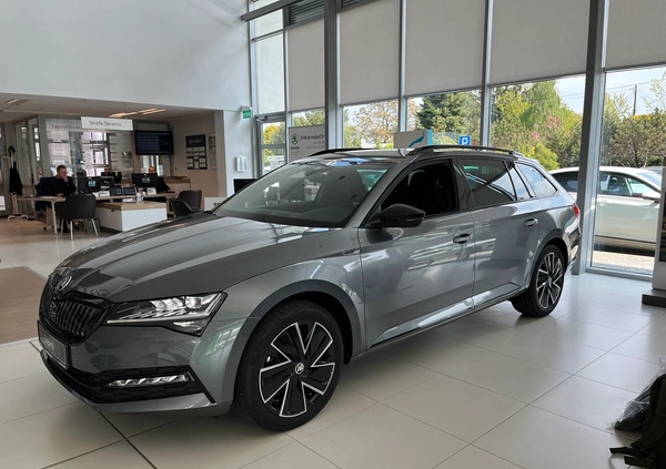 Skoda Superb cena 219900 przebieg: 5, rok produkcji 2024 z Pisz małe 137